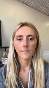 How perfect is this thumby mug for a glass of wine at the end of the day?  It even has indents for your thumbs! Are you a red or wine wine person?