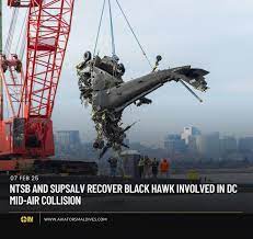 Aviators - NTSB and SUPSALV Recover Black Hawk Involved in DC Mid-Air Collision. Read More: https://www.aviatorsmaldives.com/post/40113 Telegram Channel: https://t.me/Aviators_Maldives | Facebook