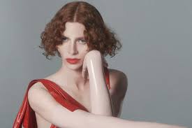 Christine and the queens fêtera son anniversaire dans exactement 219 jours. Grimes Christine And The Queens Fka Twigs Flying Lotus More Pay Tribute To Sophie