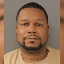 Oliver Bowles's Instagram, Twitter & Facebook