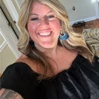 Leanna Starr's Instagram, Twitter & Facebook