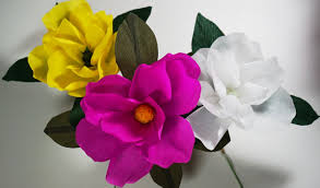 Tissue paper flowers are perfect for a wedding arch, photo wall or wedding fiesta decorations. Paper Flowers Workshops Luna S Paper Designs Llc