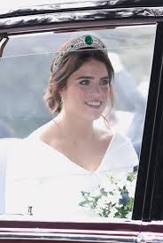41 photos gratuites de jarretière. Royal Wedding Princess Eugenie And New Husband Jack Brooksbank Leave Wedding In James Bond S Aston Martin