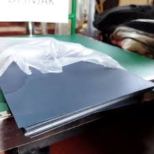 Kertas jasmine identik dengan kartu undangan pernikahan, perusahaan cetak sering menggunakan nya sebagai bahan utama. Harga Kertas Jasmine Glitter Terbaru Agustus 2021 Biggo Indonesia