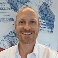 100+ "Daniel Senior" profiles