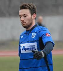 Klok is the nephew of former de graafschap, dunfermline athletic and motherwell footballer rob matthaei. Marc Klok Biography Age Height Wife Net Worth Family
