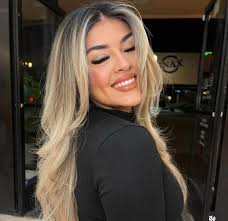 Looking to get my hair highlighted it's medium length I have a budget of  $200 , recommendations or if anyone wants to reach out please do! The last  time I went to