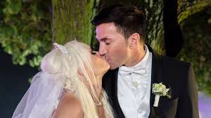 Momentan ist sie in in der wie jetzt bekannt wurde, verkauft die produktionsfirma der blondine tickets für deren hochzeit mit lucas. Daniela Katzenberger Heiratet Lucas Cordalis Live Im Tv Medien Sz De