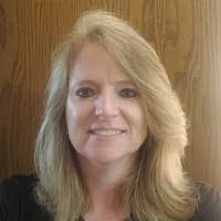 Sara Enlow's Instagram, Twitter & Facebook