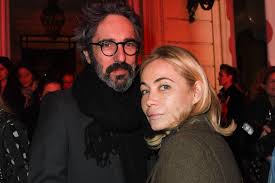 She received a 1986 c�sar award for her performance in the film manon des sources. Emmanuelle Beart Rares Confidences Sur Son Mariage