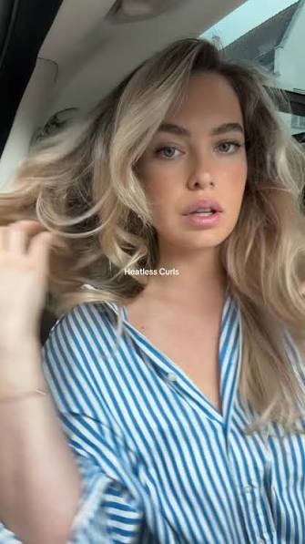Blow out waves are my favs #blowout #hairroutine #hairrollers #grwm