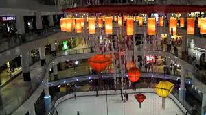 These include the sunway pyramid shopping mall and sunway lagoon theme park. Sunway Pyramid Shopping Mall Youtube