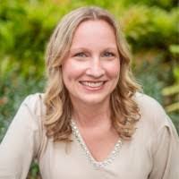 Lisa Schober's Instagram, Twitter & Facebook