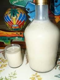 Le Cremasse Kremas En Creole Haitien Est Une Boisson Alcoolisee D Une Texture Douce Et Cremeuse O Recettes Des Caraibes Cuisine Haitienne Boisson Alcoolisee