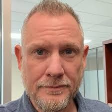 Robin Yevak's Instagram, Twitter & Facebook