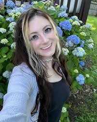 Marissa Feldman's Instagram, Twitter & Facebook