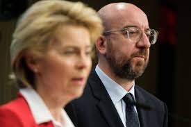 De moeizame samenwerking tussen Michel en Von der Leyen (of waarom twee  hanen op een erf zelden een goed idee is)