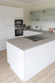 Moderne Kuche In Weiss Moderne Kuche Moderne Weisse Kuchen Wohnung Kuche