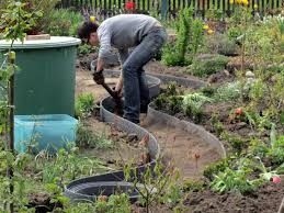 Wege Und Terassen Im Kleingarten Ein Bisschen Klein Garten Me Garten Anlegen Garten Garten Ideen