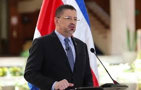 Presidente Chaves estalla en insultos contra diputados de Costa Rica -  Centroamérica360