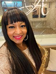 A birthday, a saxophone, dressed well, fed well, long pours, great  friends🤎 happy 40th @franci_andrea … cheers to welcoming absolutely  everything that's designed especially for you in this new chapter 🎉🤞🏿