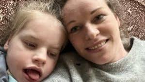 Jacqueline's dochter Anna heeft NEDAMSS: 'Een tikkende tijdbom'