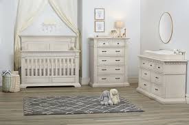 Kingsley Venetian Collection In Antique White Kingsley Crib Nursery White Nursery Furniture Nursery Furniture Sets White Nursery Furniture Collections