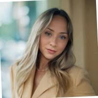 Katie Bonneau's Instagram, Twitter & Facebook