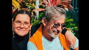 Cuando se casó con su primera esposa, ana rosa vaz ponicke, muy joven. Mira El Tierno Mensaje De Ricardo Montaner A Su Esposa Por Su Aniversario Radio La Inolvidable En Vivo Musica Del Recuerdo Por Internet Podcast Ultimas Noticias De Artistas Radio Online