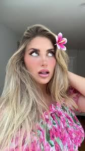 Susana Colin's Instagram, Twitter & Facebook