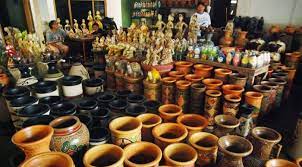 Wirausaha Produk Kerajinan Dari Bahan-Bahan Lunak
