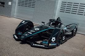 Kompak Dengan Tim F1 Tim Formula E Mercedes Ikutan Pakai Livery Serba Hitam Jelang E Prix Berlin 2020 Gridoto Com