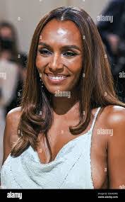 Janet Ball's Instagram, Twitter & Facebook