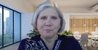 Janet Brownlee's Instagram, Twitter & Facebook