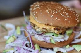 Burger Au Saumon Epice Recette Poisson D Avril Vous L Avez Recette Poisson Recette Recettes De Cuisine