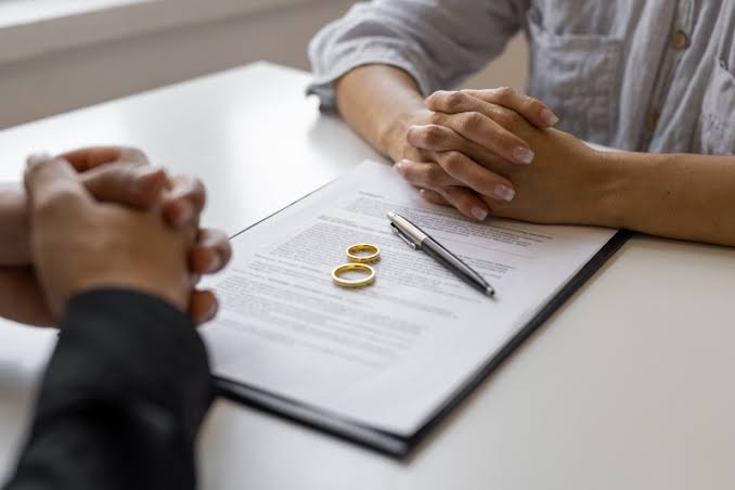 Dividing Assets in Divorce: Utah Rules | Richards & Richards
