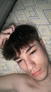 👤Quiere hablar contigo por instagram. Hola😍