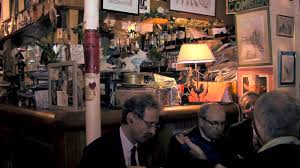 Et on s'attendait presque à le voir agiter un mouchoir, et crier Restaurant Bistrot Paris 14 Raspail Port Royal La Mere Agitee Youtube