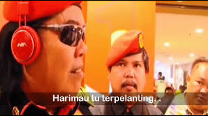 Walaubagaimanapun, ketika sesi dialog itu tiba di penghujungnya , rosyam memanggil mat over dan david di pentas untuk meminta maaf dan. David Teo Kena Tampar Ayah Rani Kulup Pernah Tampar Harimau Youtube