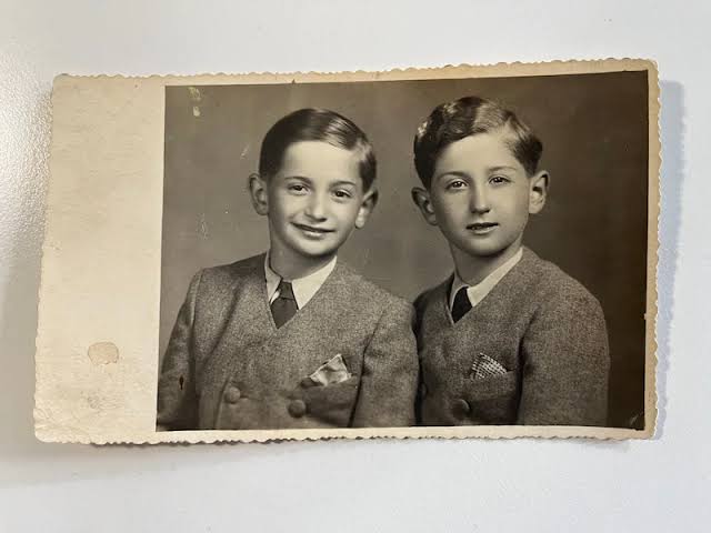 Gyorgy Kun, survivor of Auschwitz twin experiments, dies at 93 - The  Washington Post