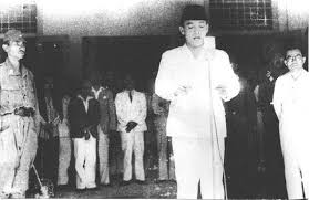 Perannya dalam proklamasi kemerdekaan adalah. Qerja Profesi Yang Berperan Dalam Proklamasi Kemerdekaan 1945