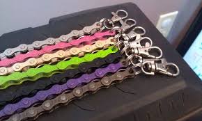 L Amour Long Porte Cles Pour Attacher A Votre Ceinture Vous Aimez Faire Du Velo Que Diriez Vous Un Porte Cle Ou Une Chain Wallet Chain Keychain Wallet Etsy