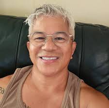 Love this Santa and Reindeer created by artist Simon Treadwell! :)