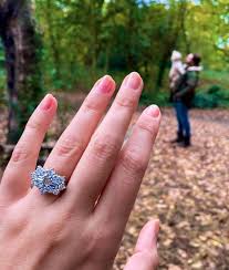Irish actress charlene mckenna has asked the public to help her locate her lost wedding ring after misplacing it while on a shoot in the west of ireland. The Lafontaines Singer Kerr Okan Proposes To Tv Stunner Storm Huntley With Huge Engagement Ring Daily Record