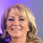 Celia Dill's Instagram, Twitter & Facebook