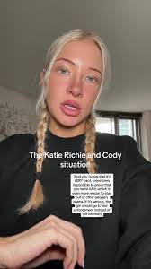 Katy Quick's Instagram, Twitter & Facebook