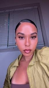 Janell Gonzales's Instagram, Twitter & Facebook