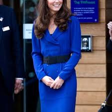 Istriku pun menggangguk ngangguk setuju.maaf bu kami pergi tidur dulu.ngantuk kotak suka. 17 Baju Polos Biru Keren Plus Kelebihannya Dibandingkan Warna Lain