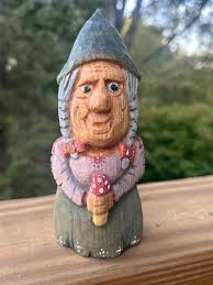My first grandma gnome! Hope you like her! 🍄