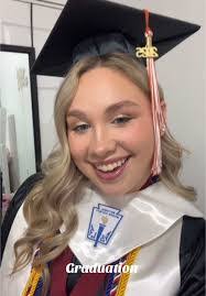 Abby Redden's Instagram, Twitter & Facebook